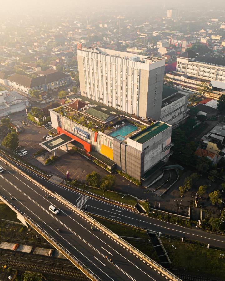 Swiss-Belinn Saripetojo Solo Екстер'єр фото