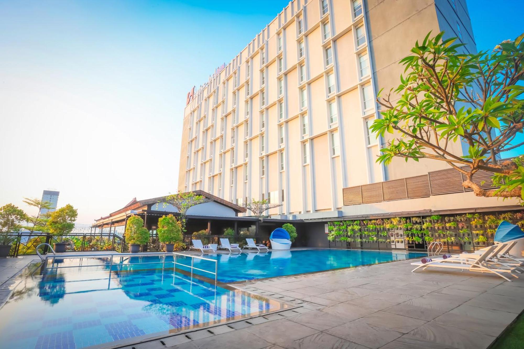 Swiss-Belinn Saripetojo Solo Екстер'єр фото
