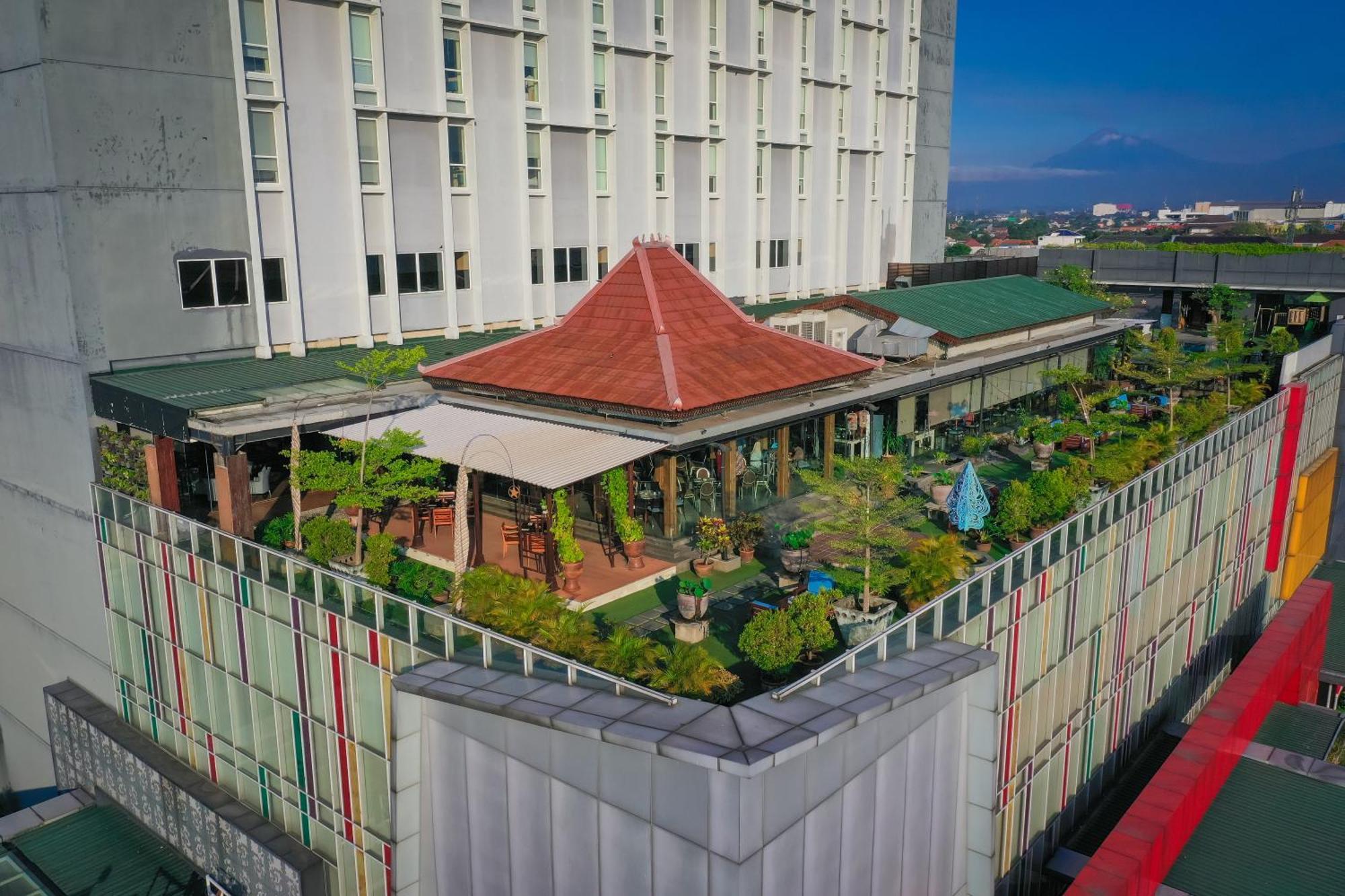 Swiss-Belinn Saripetojo Solo Екстер'єр фото