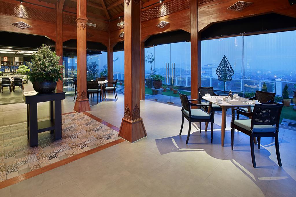 Swiss-Belinn Saripetojo Solo Екстер'єр фото